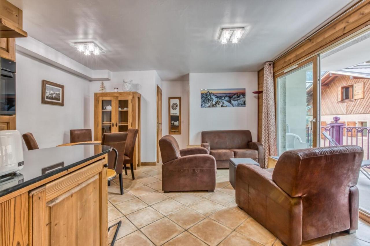 Villa Vallet- Newly Renovated 2 Bedroom Nestled Just Off The Main Street Chamonix Zewnętrze zdjęcie