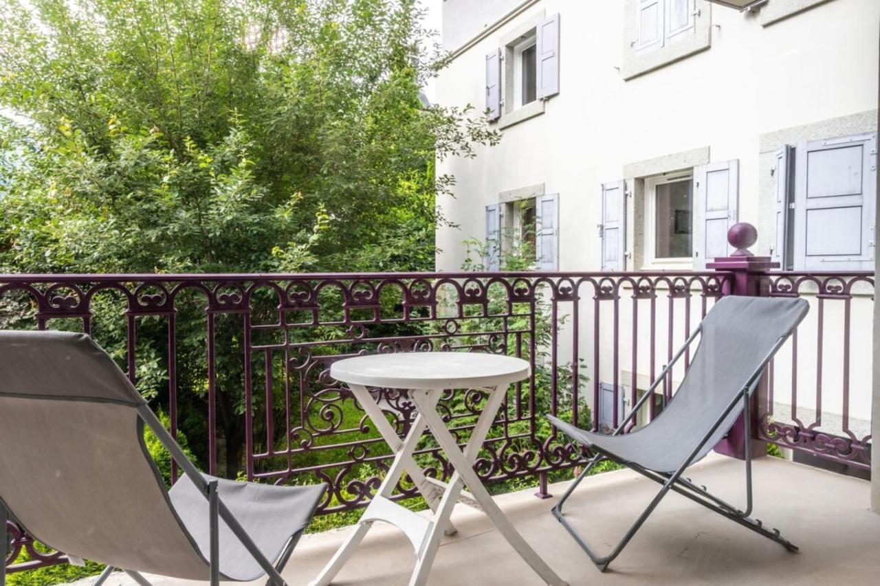 Villa Vallet- Newly Renovated 2 Bedroom Nestled Just Off The Main Street Chamonix Zewnętrze zdjęcie